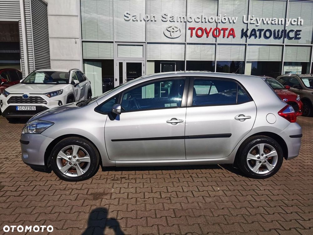 Toyota Auris 1.6 Premium - 8