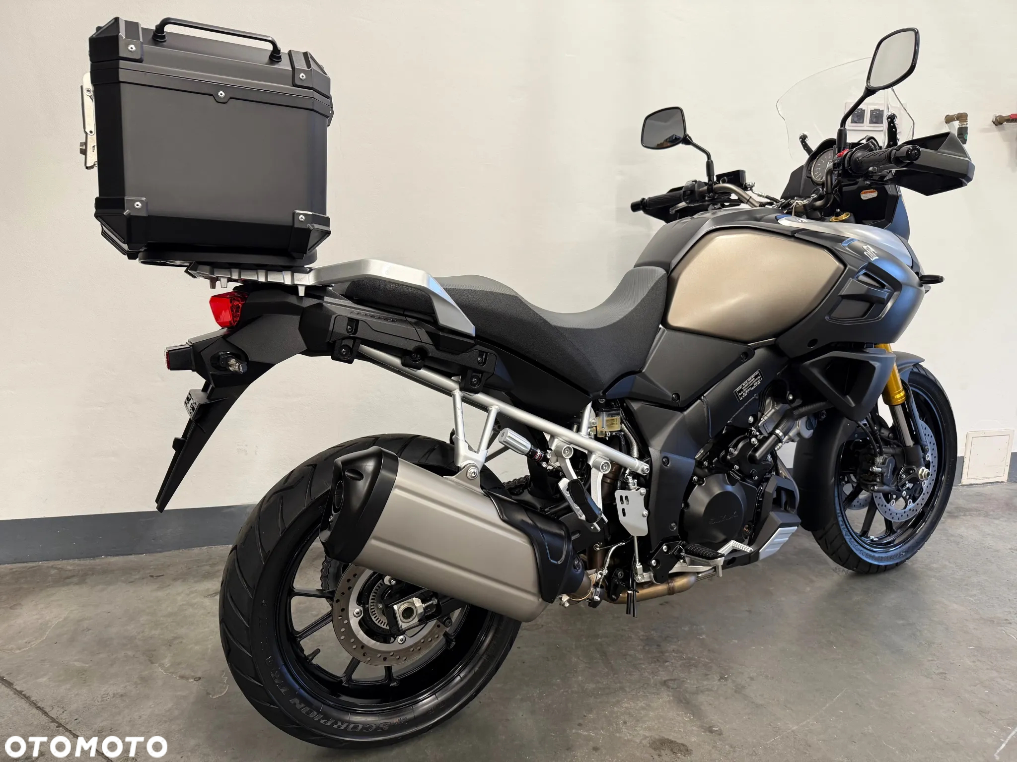 Suzuki V-STROM - 3
