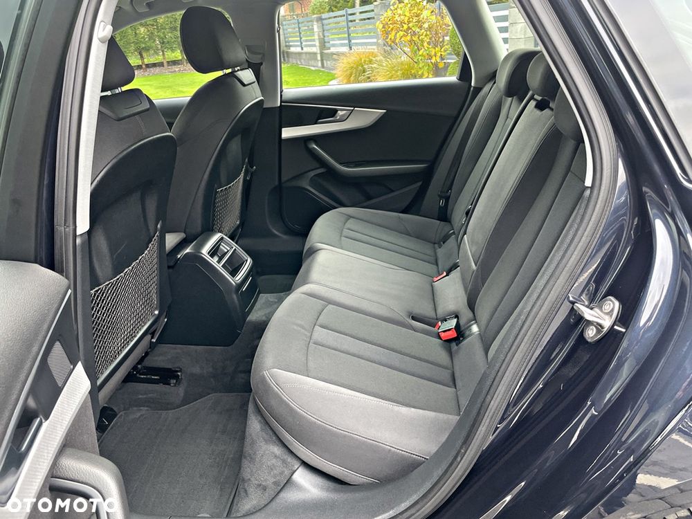 Audi A4 Avant 2.0 TDI ultra sport - 23
