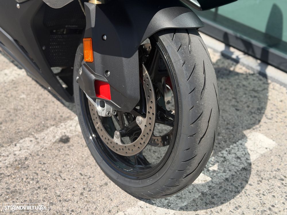 BMW S 1000 RR - 11