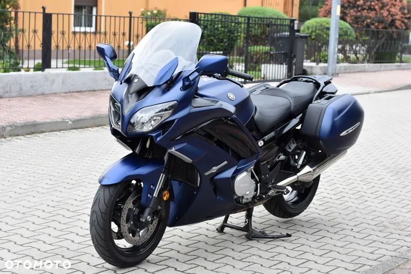 Yamaha FJR - 23