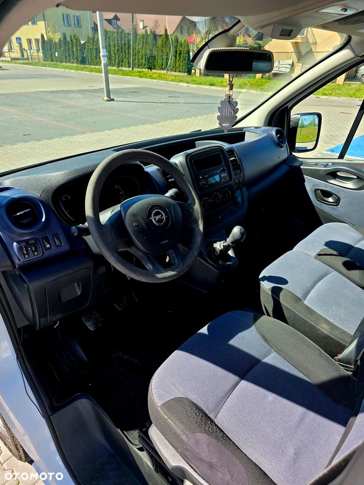 Opel Vivaro - 17