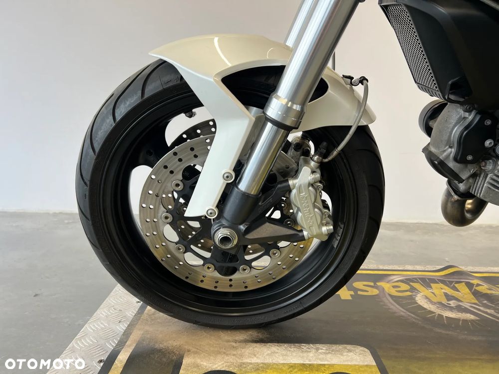 Ducati Monster - 7