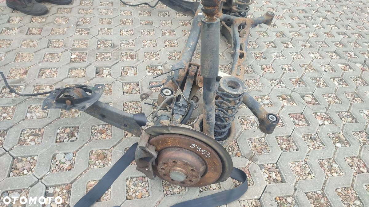 BELKA ZAWIESZENIA TYŁ TYLNA WÓZEK SANKI VW PASSAT B7 CC - 5
