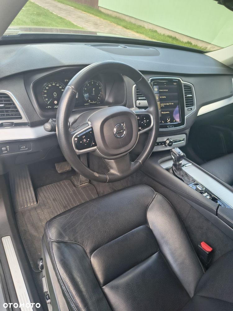 Volvo XC 90 - 2