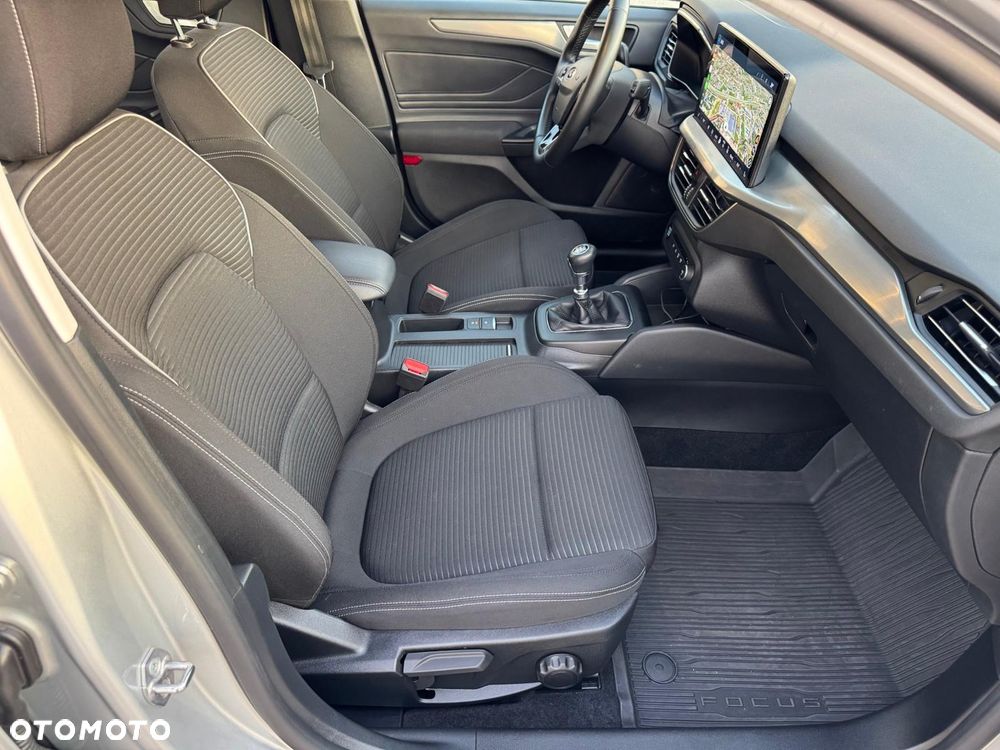 Ford Focus 1.0 EcoBoost Titanium - 13