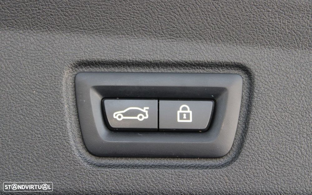 BMW i4 eDrive40 Pack Desportivo M - 27