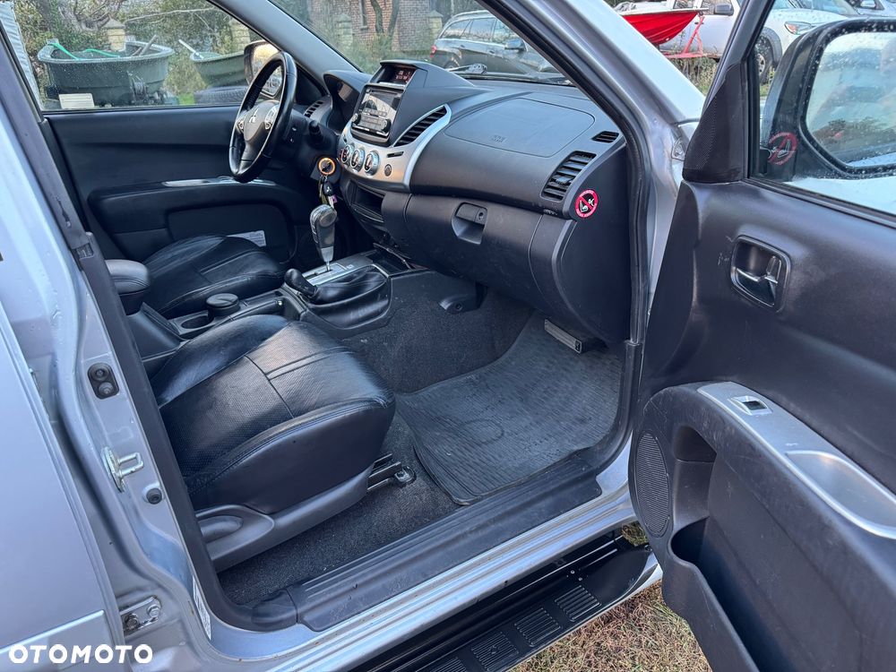 Mitsubishi L200 - 9