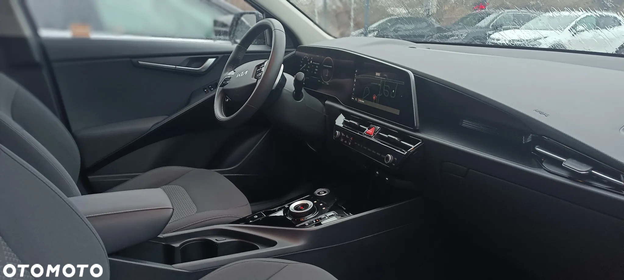 Kia Niro e-Niro 64kWh M - 9