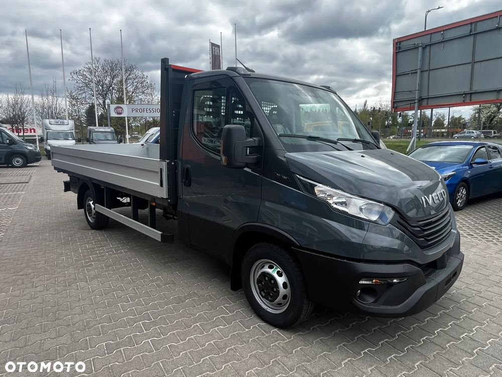 Iveco DOSTĘPNY OD RĘKI - HAK w CENIE - Daily 35S18H - 6