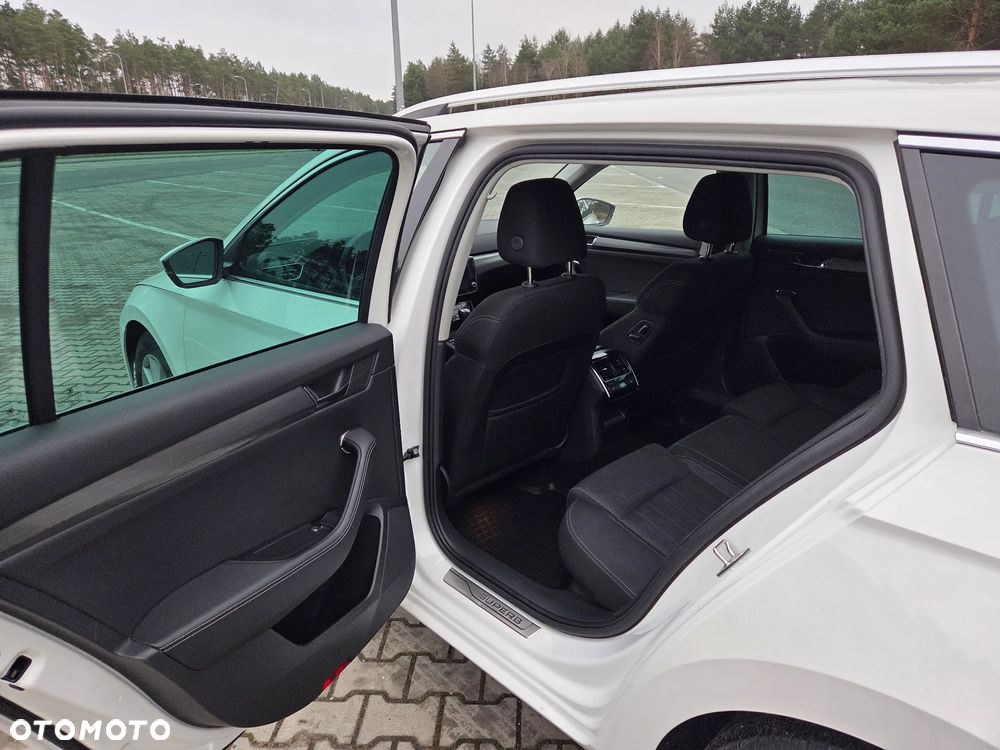 Skoda Superb 2.0 TDI 4x4 Style DSG - 7