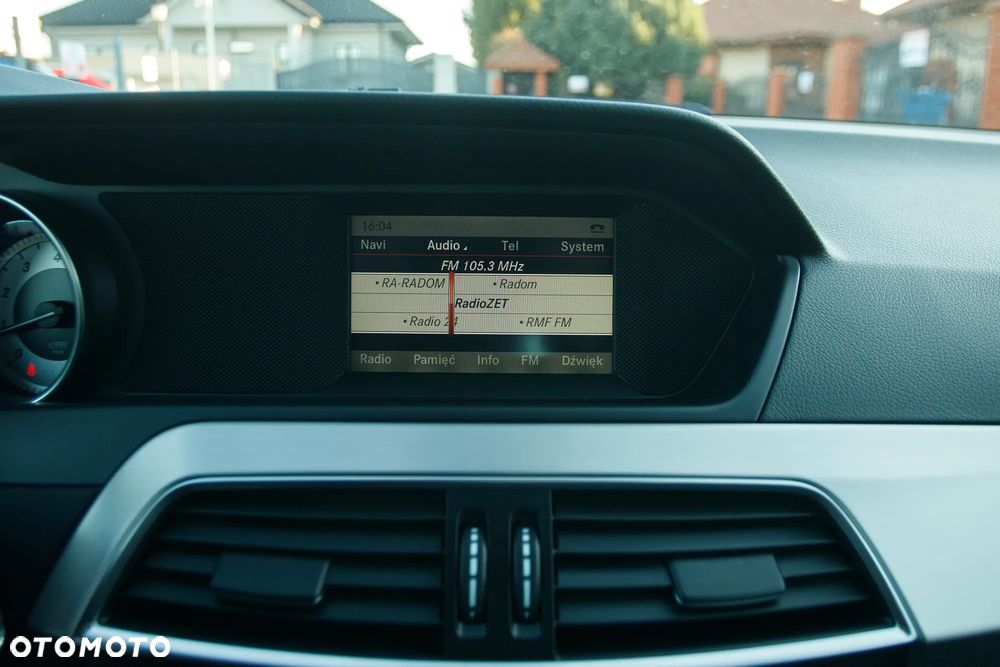 Mercedes-Benz Klasa C 200 (BlueEFFICIENCY) 7G-TRONIC Avantgarde - 30