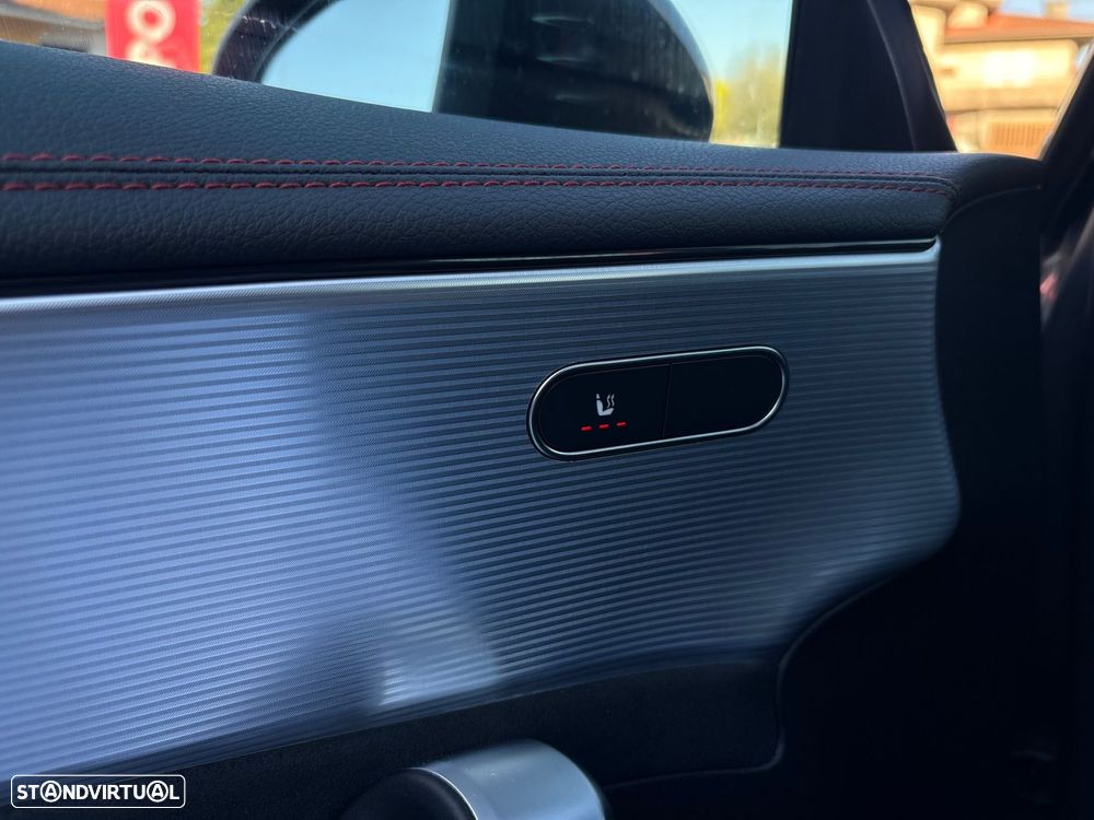 Mercedes-Benz CLA 250 e Shooting Brake AMG Line - 30