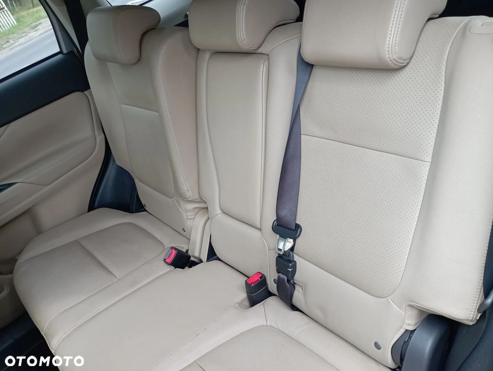 Mitsubishi Outlander 2.0 Instyle Navi 4WD CVT - 6