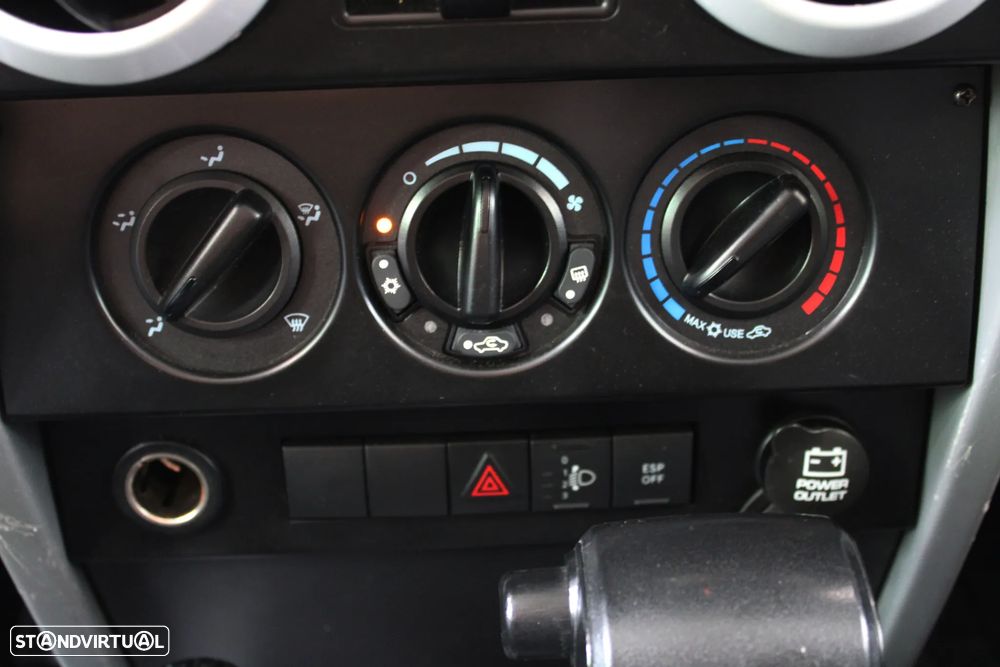 Jeep Wrangler 2.8 CRD ATX Sport - 47