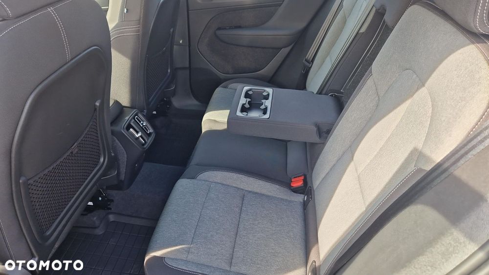 Volvo XC 40 - 26