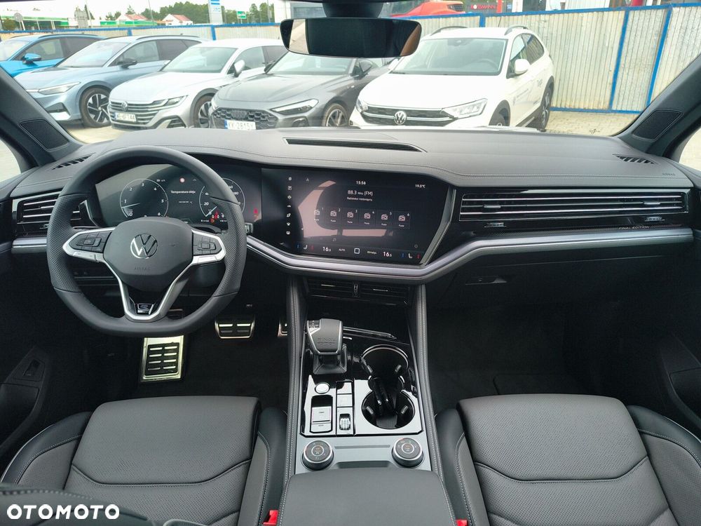 Volkswagen Touareg 3.0 V6 TDI 4Motion R-Line Final Edition - 19