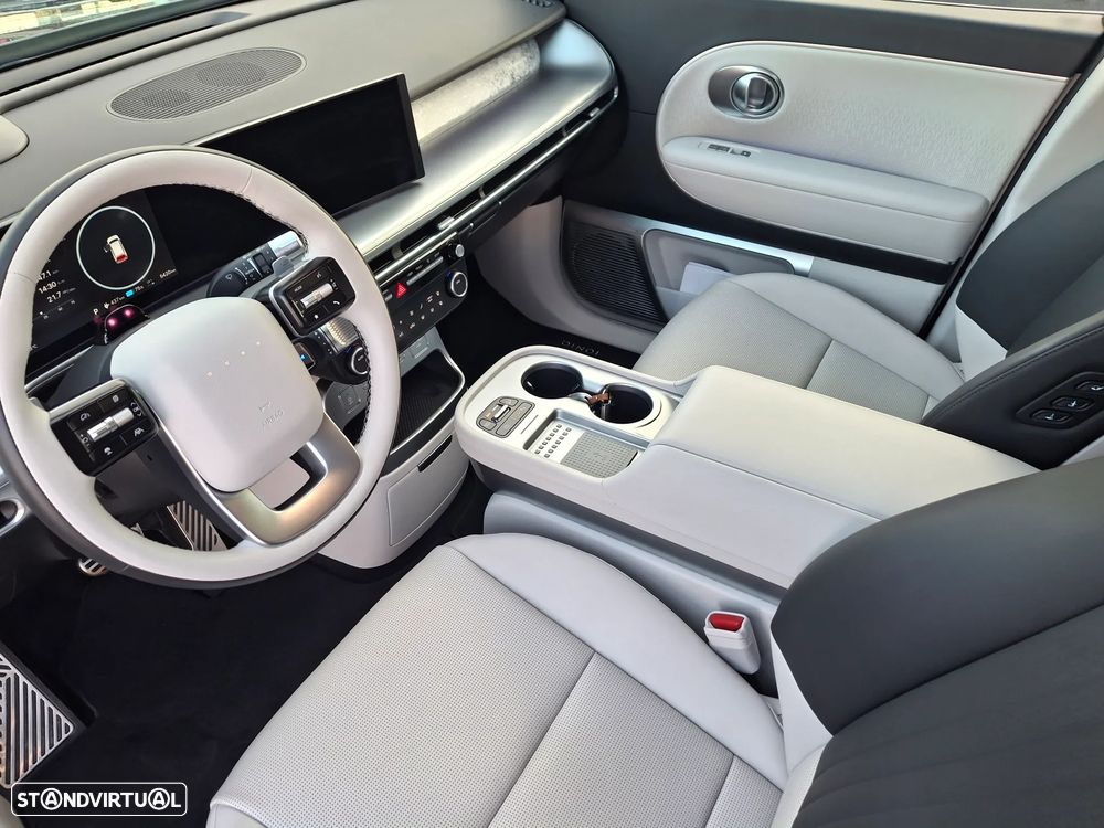 Hyundai Ioniq 9 110.3 kWh Calligraphy - 24