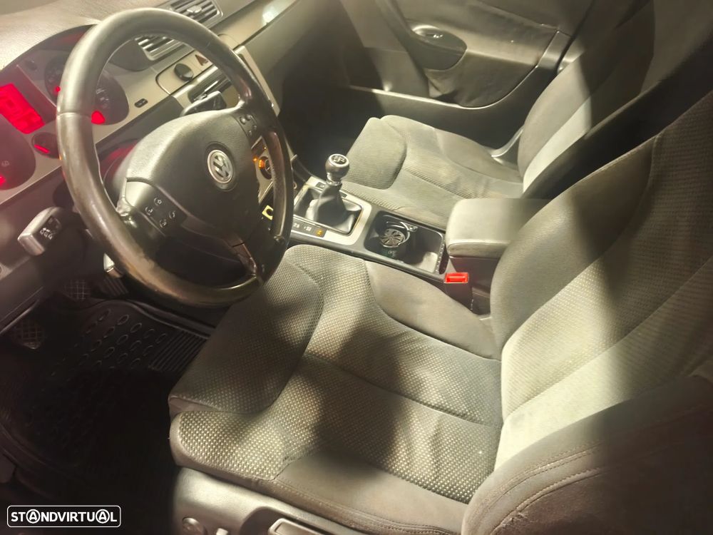 VW Passat Variant 2.0 TDI Highline - 6
