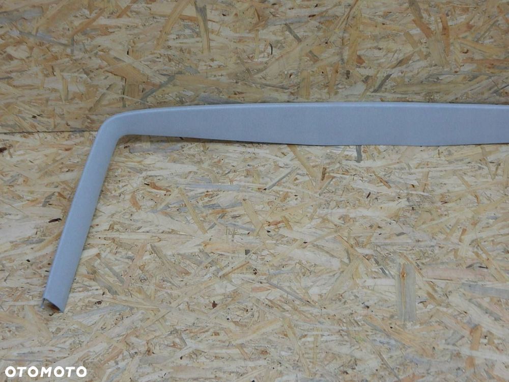 vw t5 lift multivan listwa ramka tapicerka klapy tył 7e5867603a - 2