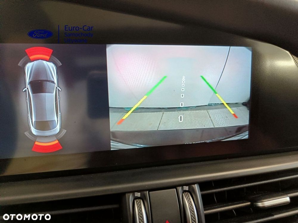 Alfa Romeo Giulia 2.0 Turbo Veloce Q4 - 26