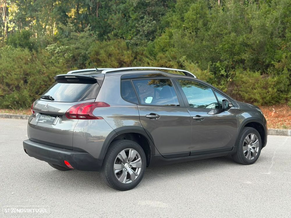 Peugeot 2008 1.2 PureTech Style - 6