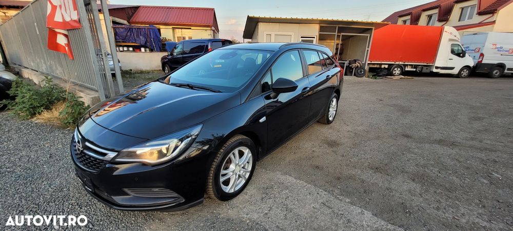 Opel Astra 1.6 D (CDTI) Automatik Edition - 1