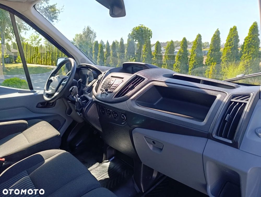 Ford Transit - 29