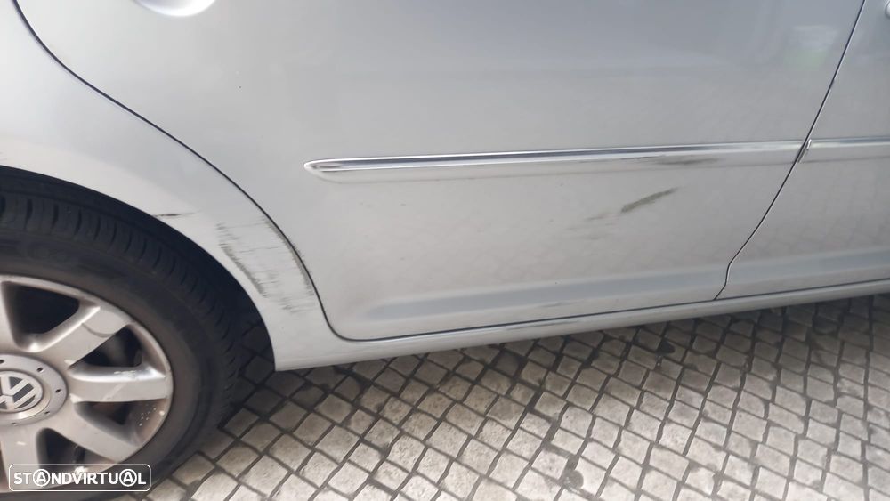 VW Touran 1.9 TDi Highline BlueM. 5L - 15