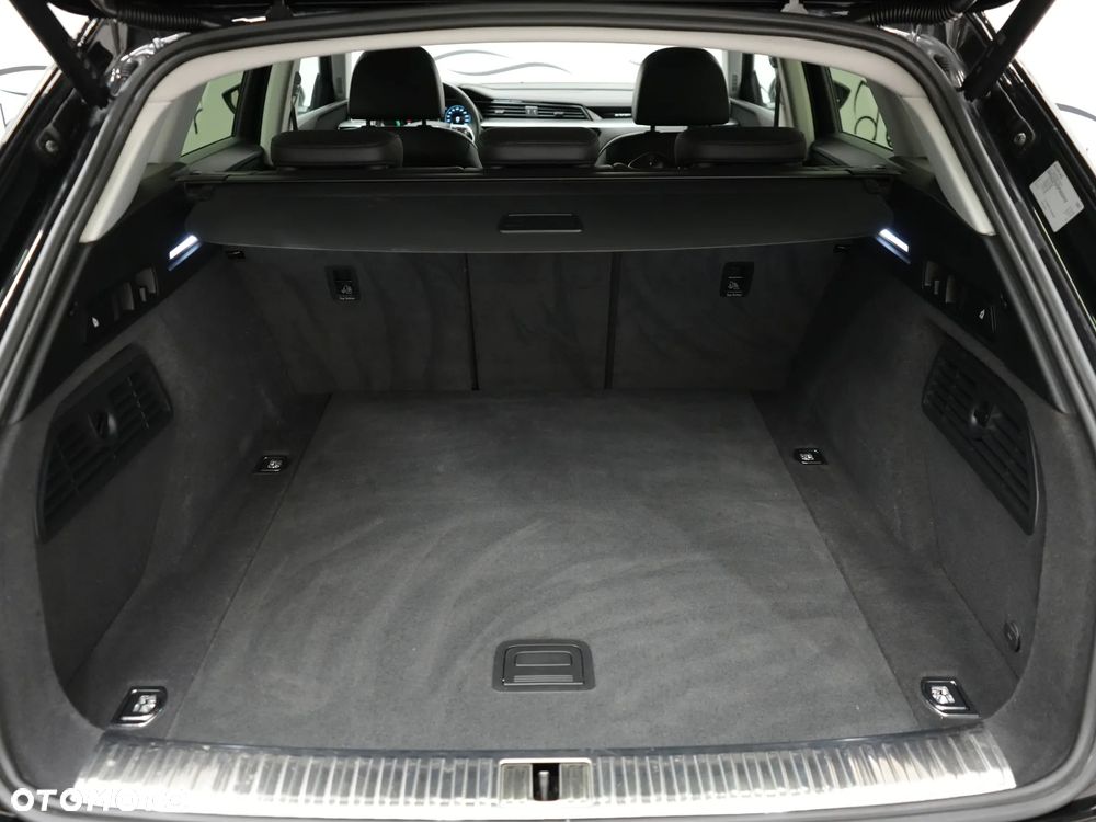 Audi e-tron 55 Quattro - 38