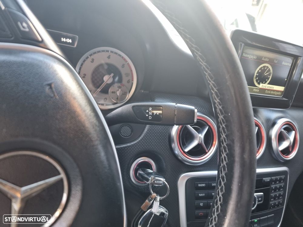 Mercedes-Benz A 200 - 18