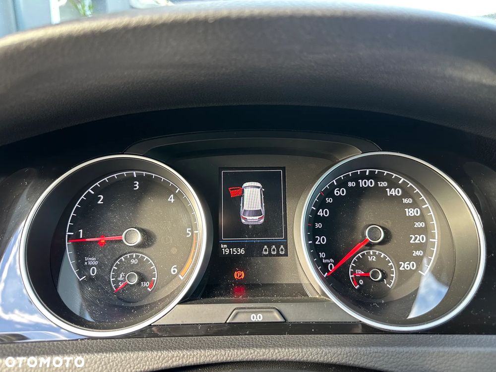 Volkswagen Golf - 13