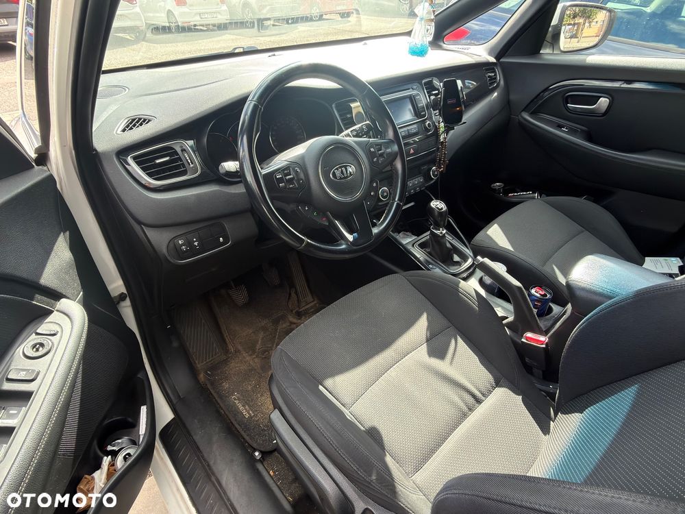 Kia Carens 1.7 CRDi M - 6