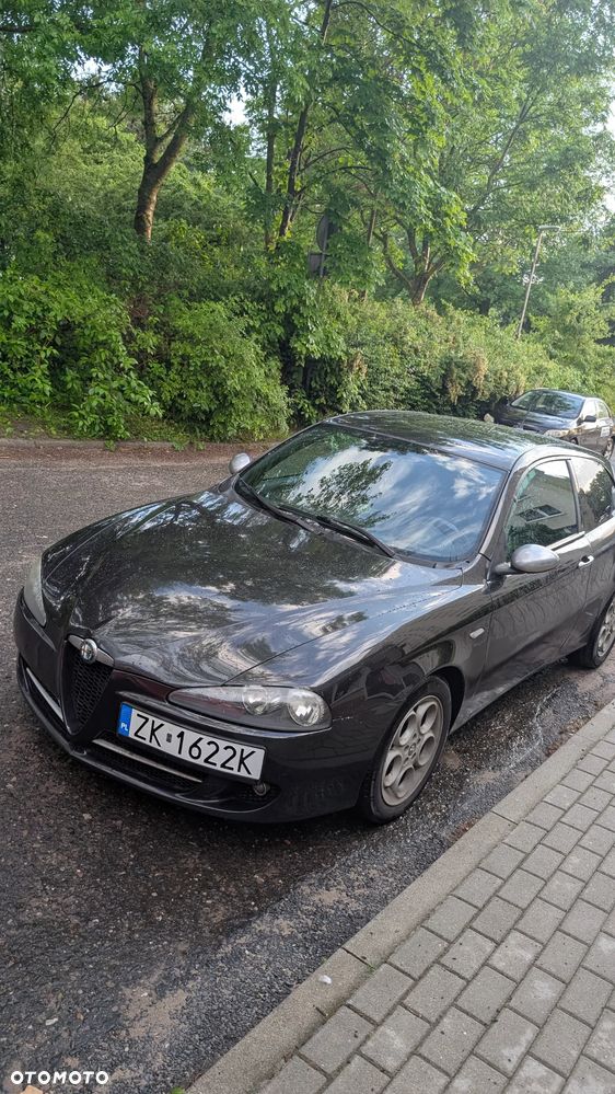 Alfa Romeo 147 1.9 JTD 16V Q2 - 5