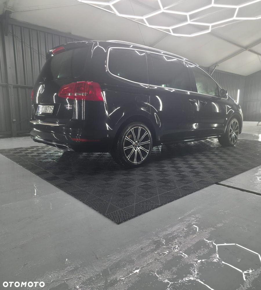 Volkswagen Sharan 2.0 TDI Comfortline DSG - 6