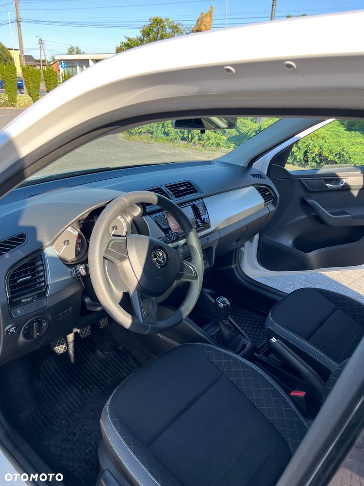 Skoda Fabia 1.0 Ambition - 11