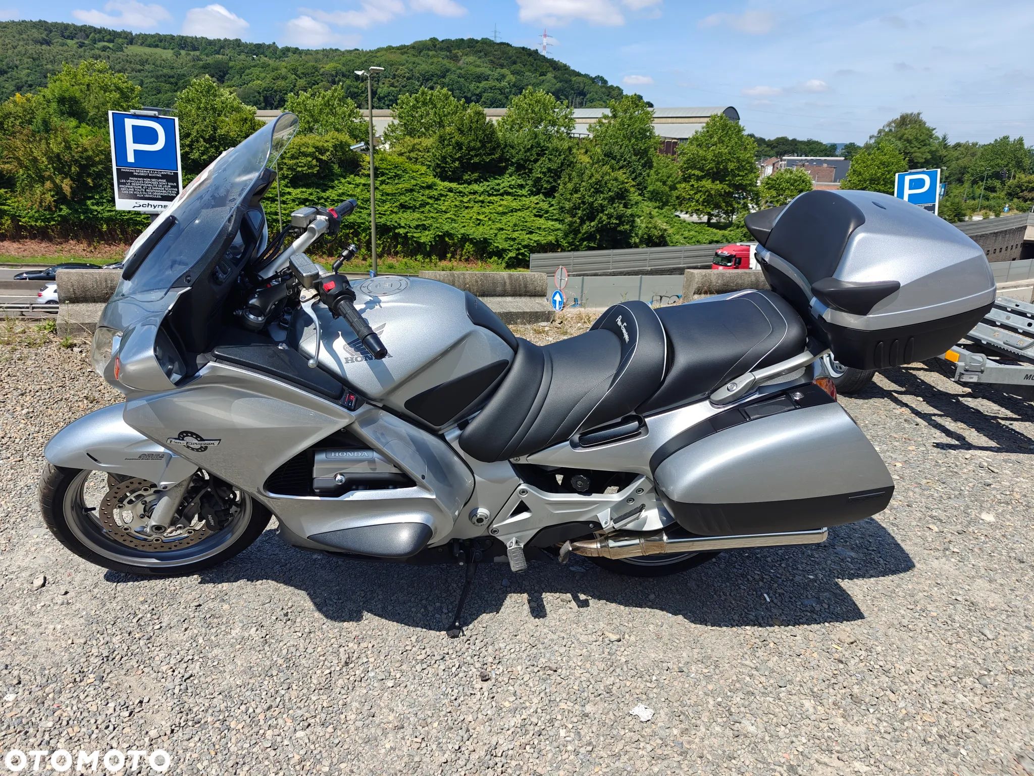 Honda ST - 1