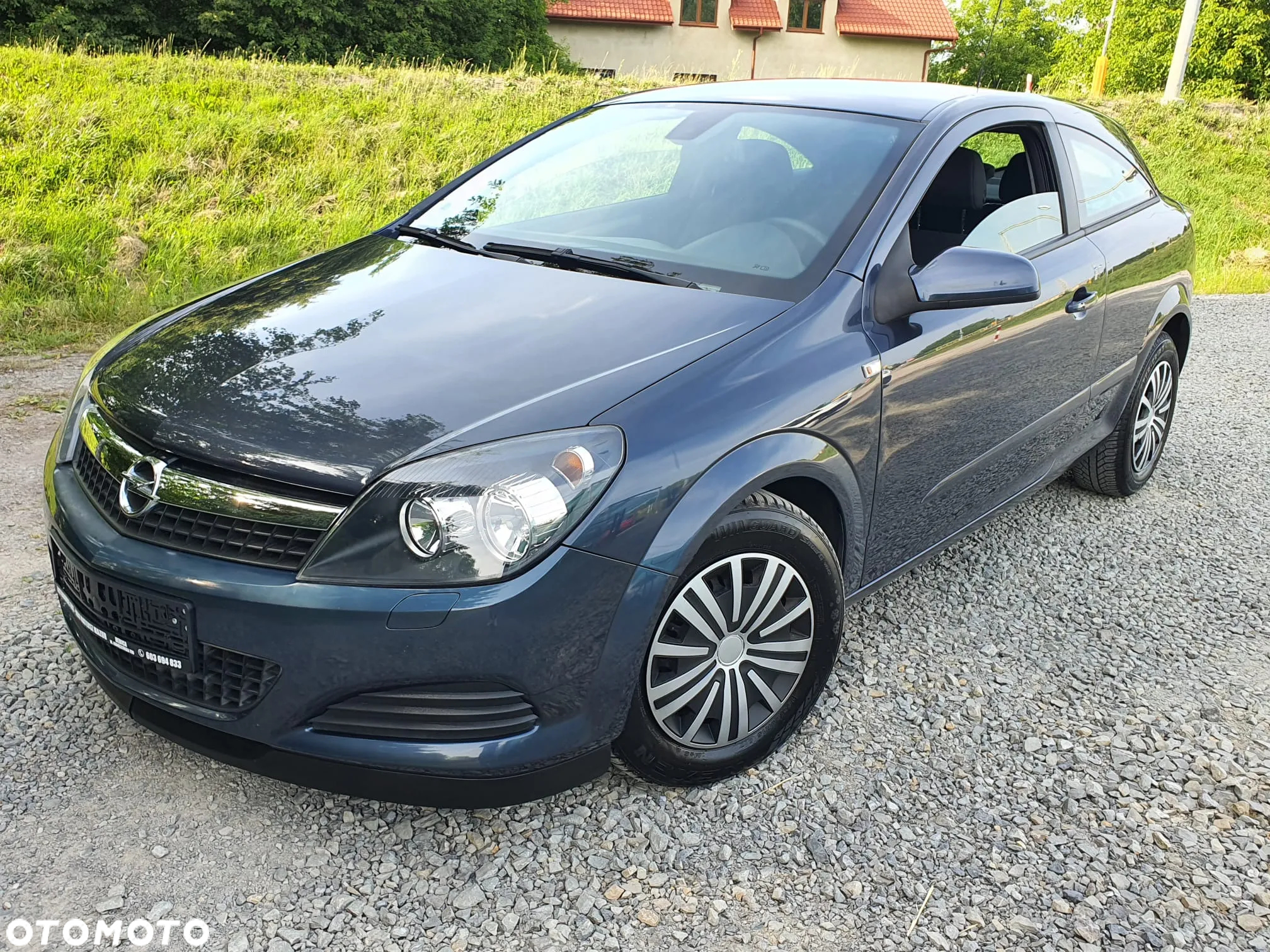 Opel Astra GTC 1.4 - 7