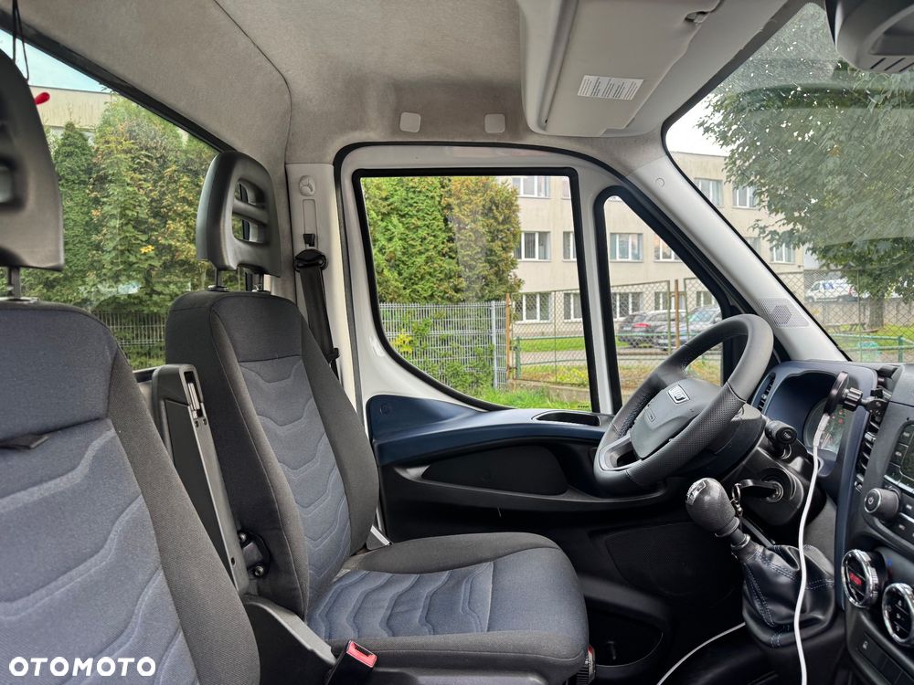 Iveco 35S18 - 22