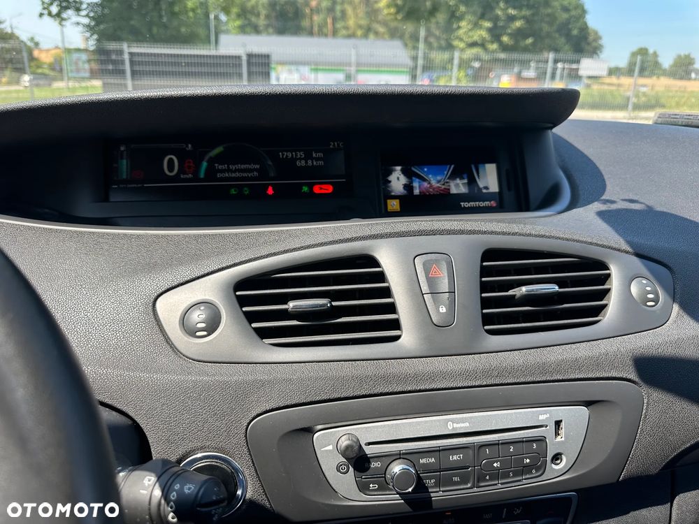 Renault Scenic - 16