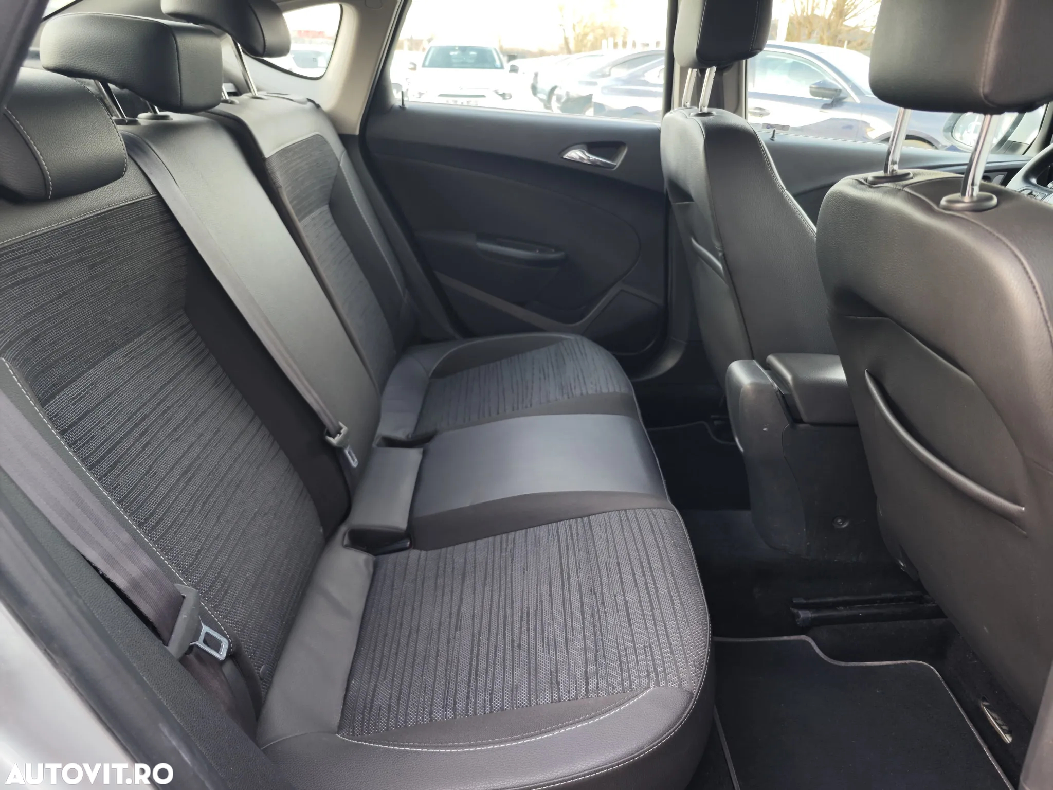 Opel Astra 1.6 TWINPORT ECOTEC Active Aut. - 13