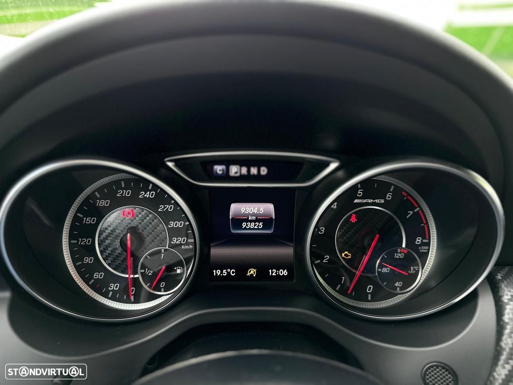 Mercedes-Benz A 45 AMG 4-Matic - 17