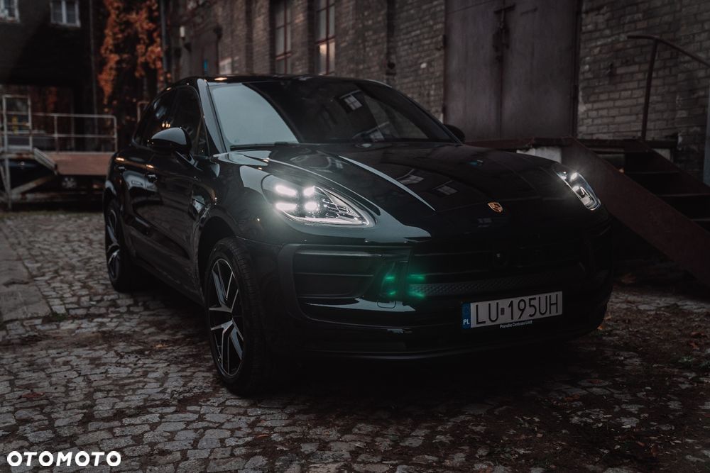 Porsche Macan Standard - 2