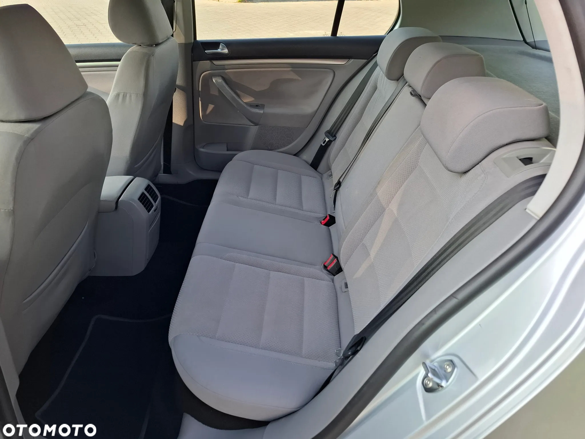 Volkswagen Golf 1.9 TDI Comfortline - 17