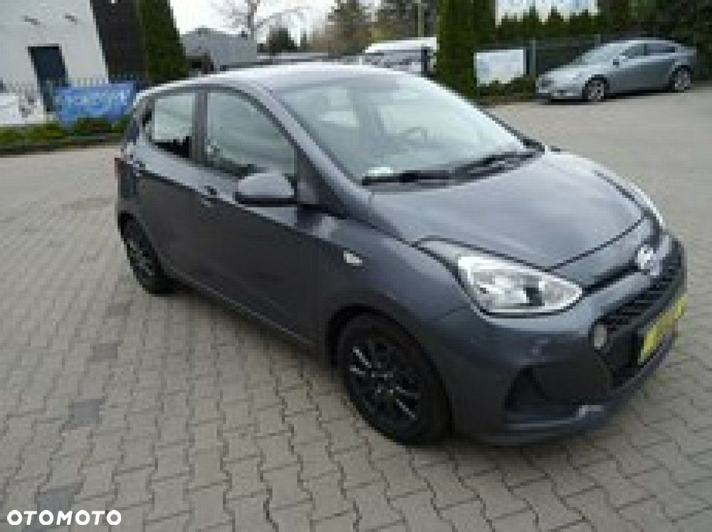 Hyundai i10 - 10
