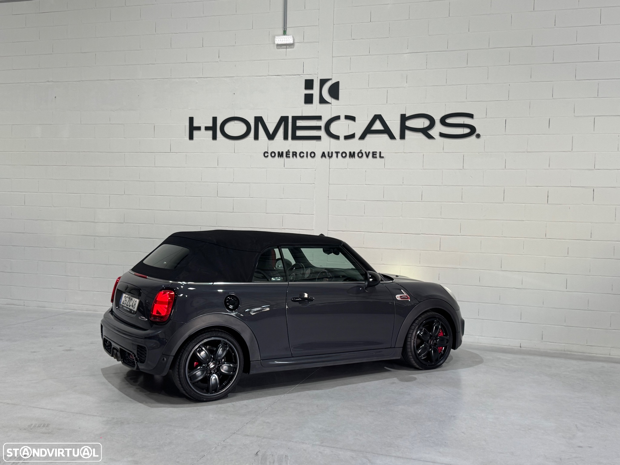 MINI Cabrio John Cooper Works Auto Desportiva - 21