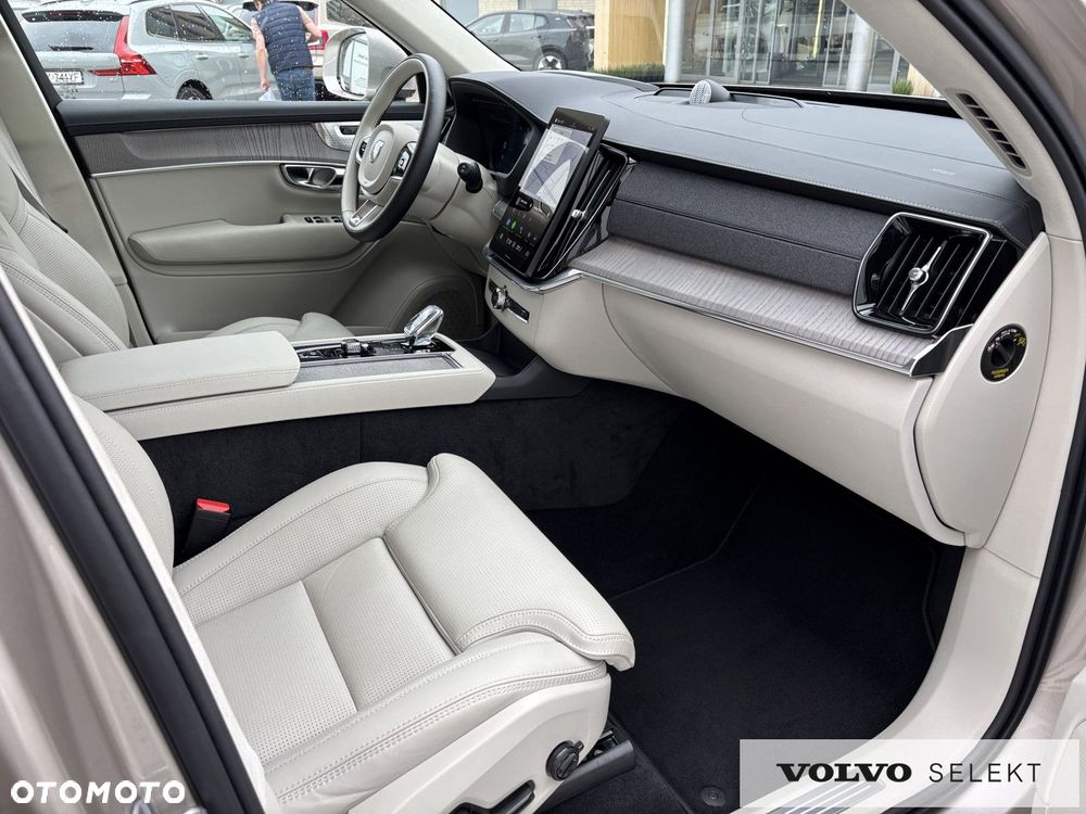 Volvo XC 90 - 12