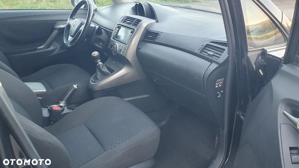 Toyota Verso 2.0 D-4D Executive - 8