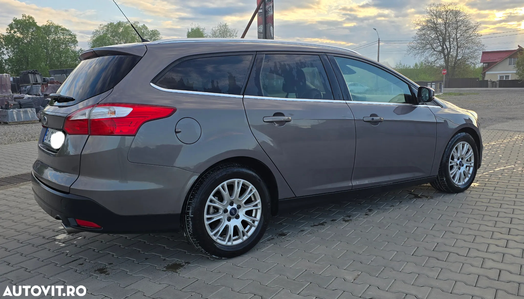 Ford Focus 2.0 TDCI DPF Titanium - 4