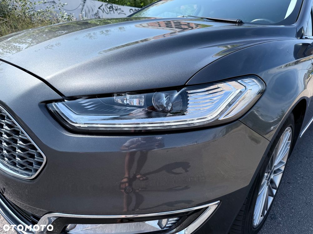 Ford Mondeo 2.0 Hybrid Vignale - 32